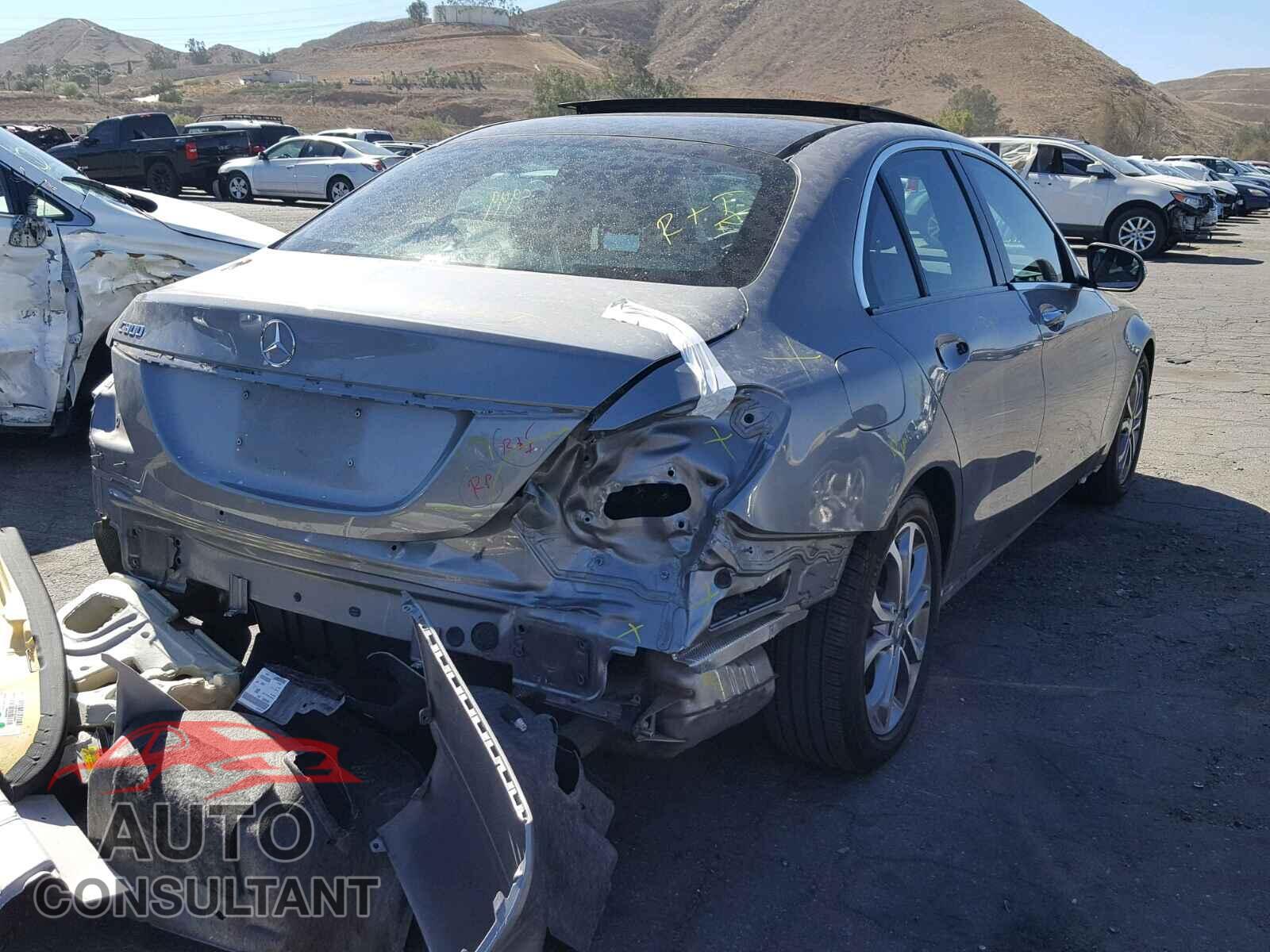 MERCEDES-BENZ C CLASS 2015 - 55SWF4JBXFU046766