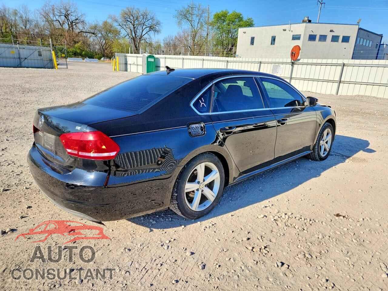 VOLKSWAGEN PASSAT 2013 - 1VWBP7A36DC090200