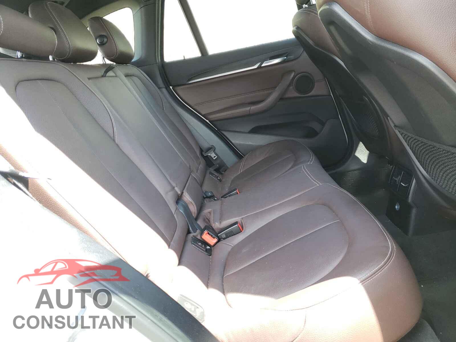 BMW X1 2016 - WBXHT3C32GP887395
