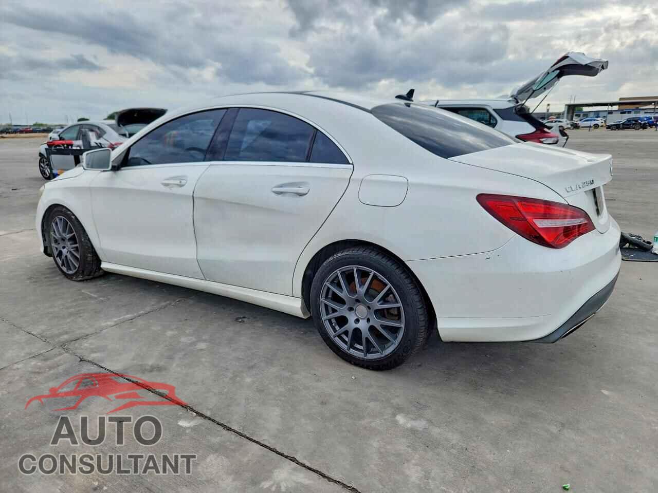 MERCEDES-BENZ CLA-CLASS 2018 - WDDSJ4GB8JN593251