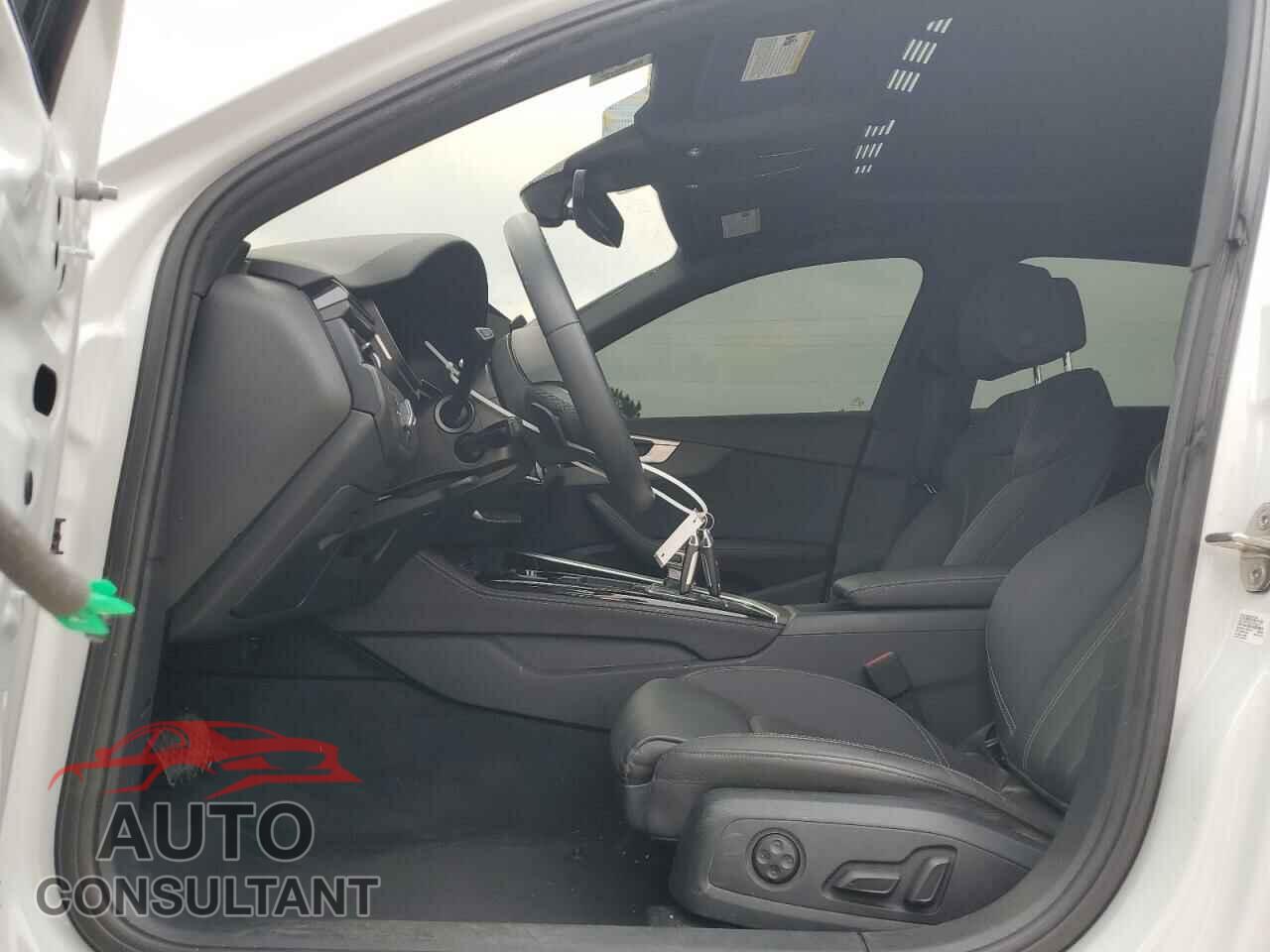AUDI A4 2021 - WAUEAAF43MA039455