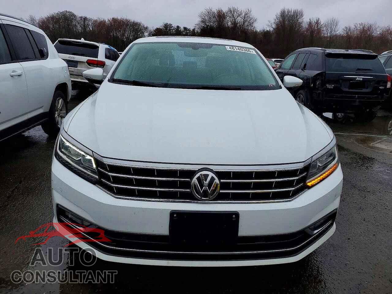 VOLKSWAGEN PASSAT 2018 - 1VWBA7A30JC048666