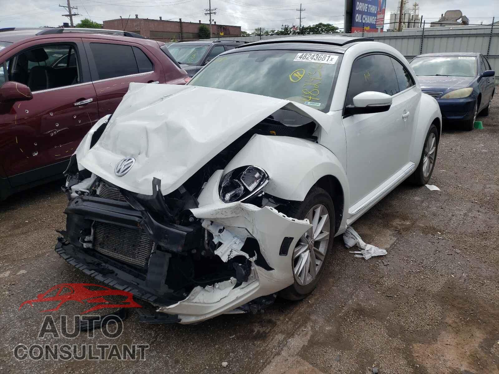 VOLKSWAGEN BEETLE 2019 - 3VWJD7AT5KM718568