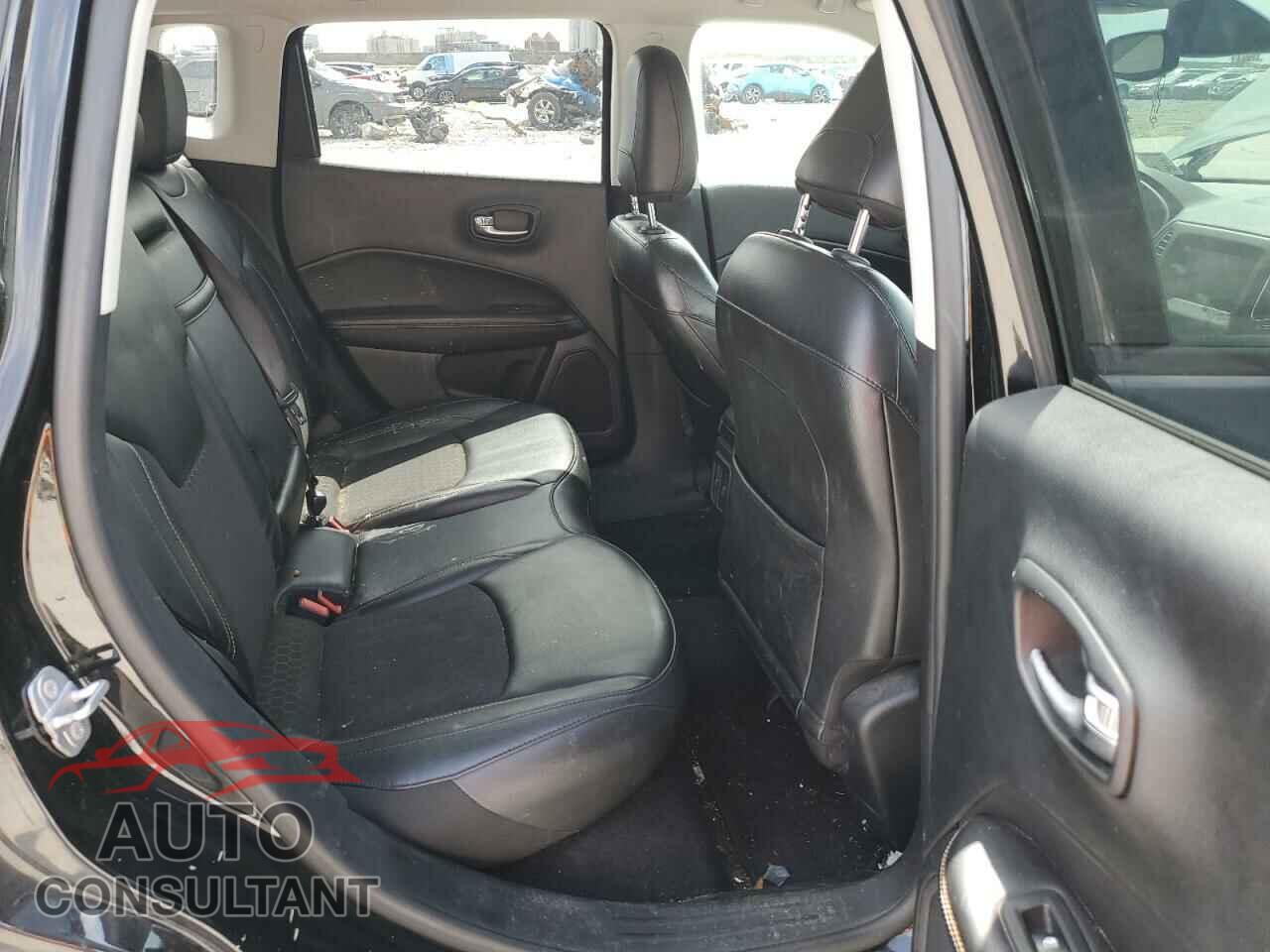 JEEP COMPASS 2019 - 3C4NJDBB6KT596844