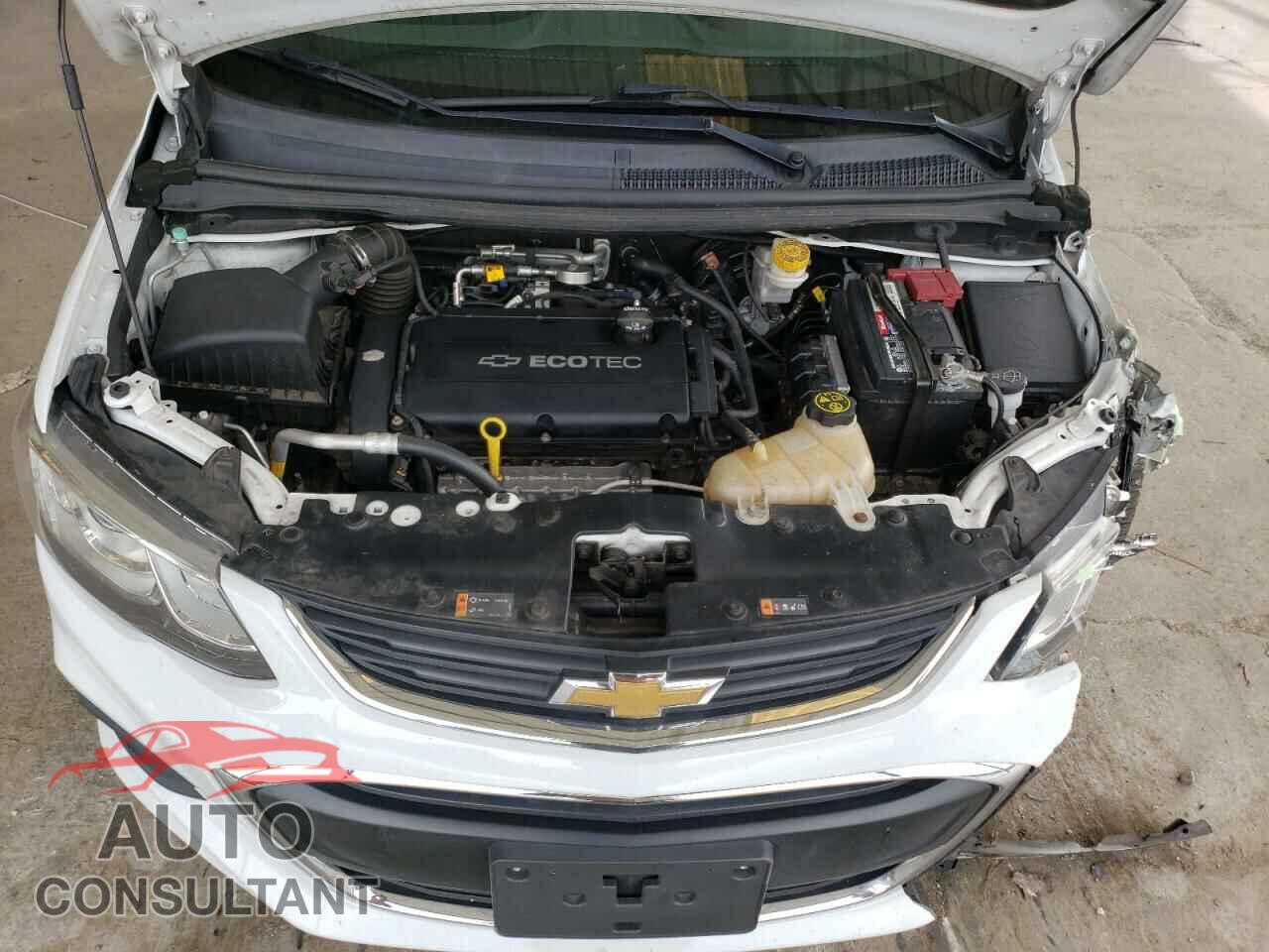 CHEVROLET SONIC 2017 - 1G1JD5SH1H4107547