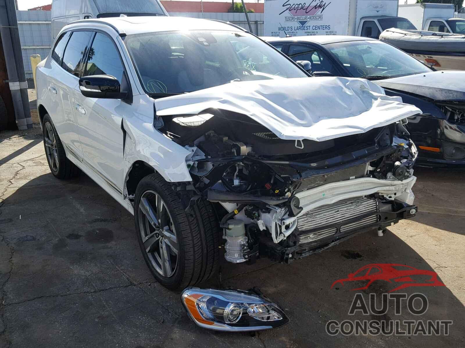 VOLVO XC60 2017 - YV449MRR8H2048049