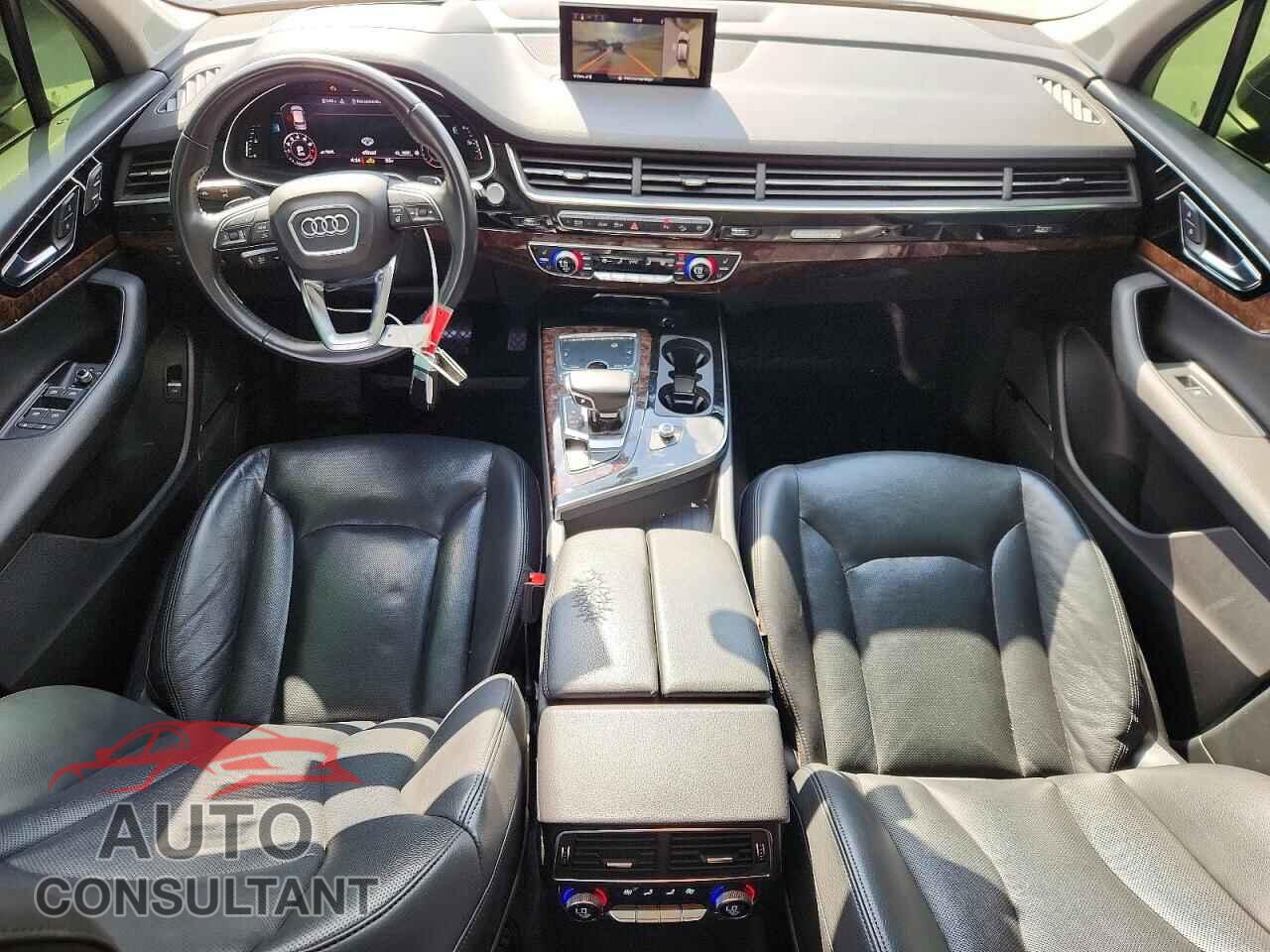 AUDI Q7 2018 - WA1VAAF7XJD021665