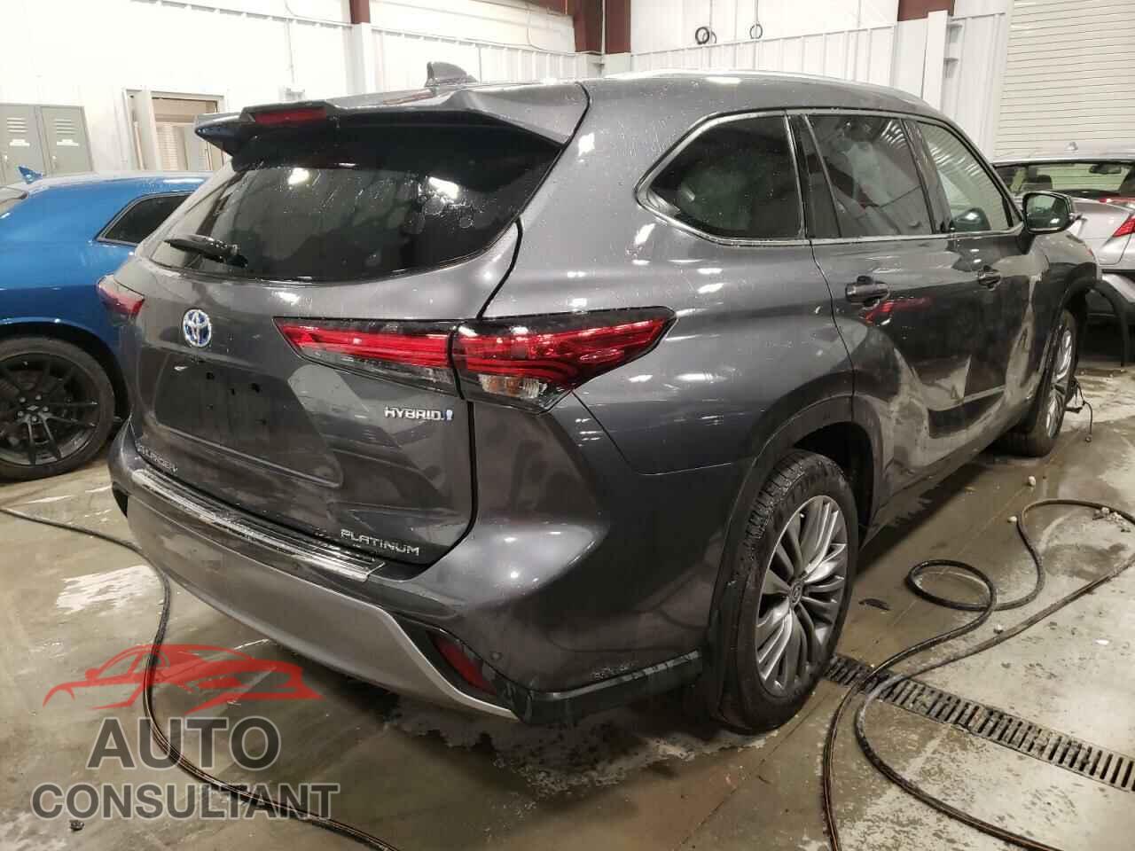 TOYOTA HIGHLANDER 2021 - 5TDEBRCH2MS063450