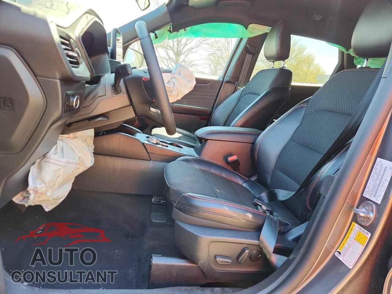 FORD ESCAPE 2025 - 1FMCU9NA3SUB44477