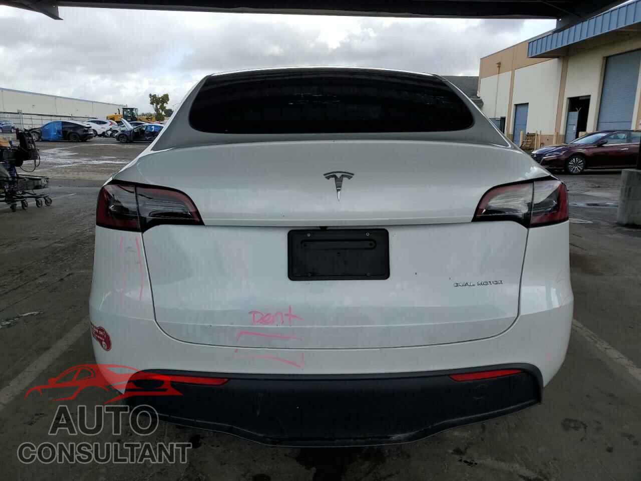 TESLA MODEL Y 2023 - 7SAYGAEE8PF622093