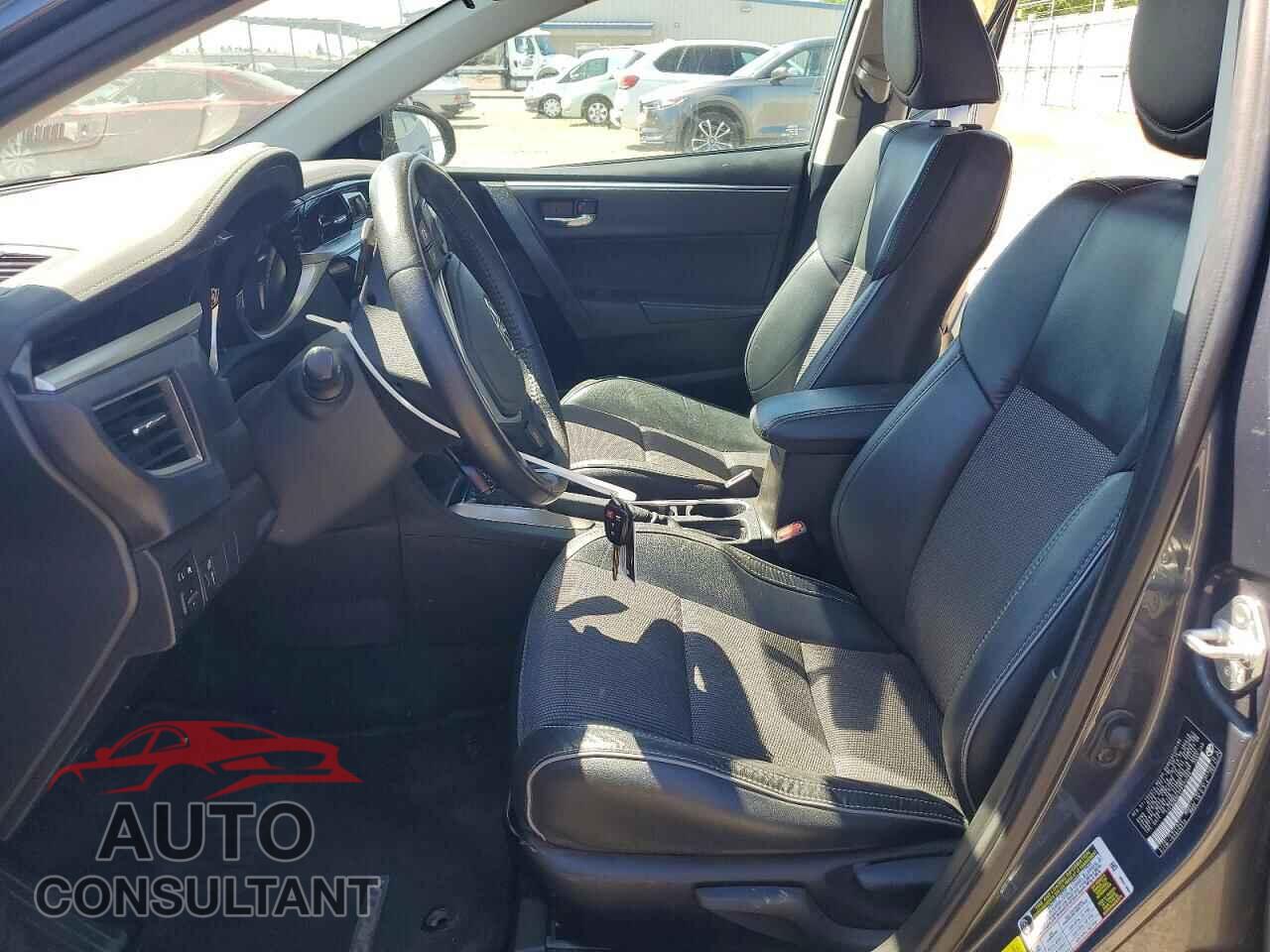 TOYOTA COROLLA 2015 - 5YFBURHE7FP333294