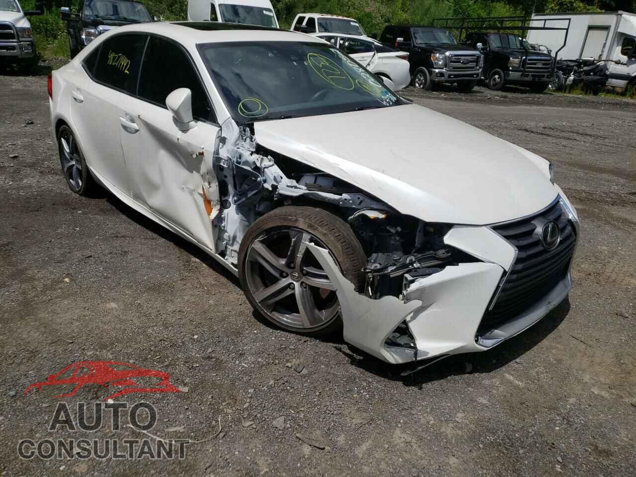 LEXUS IS 2018 - JTHC81D20J5028052