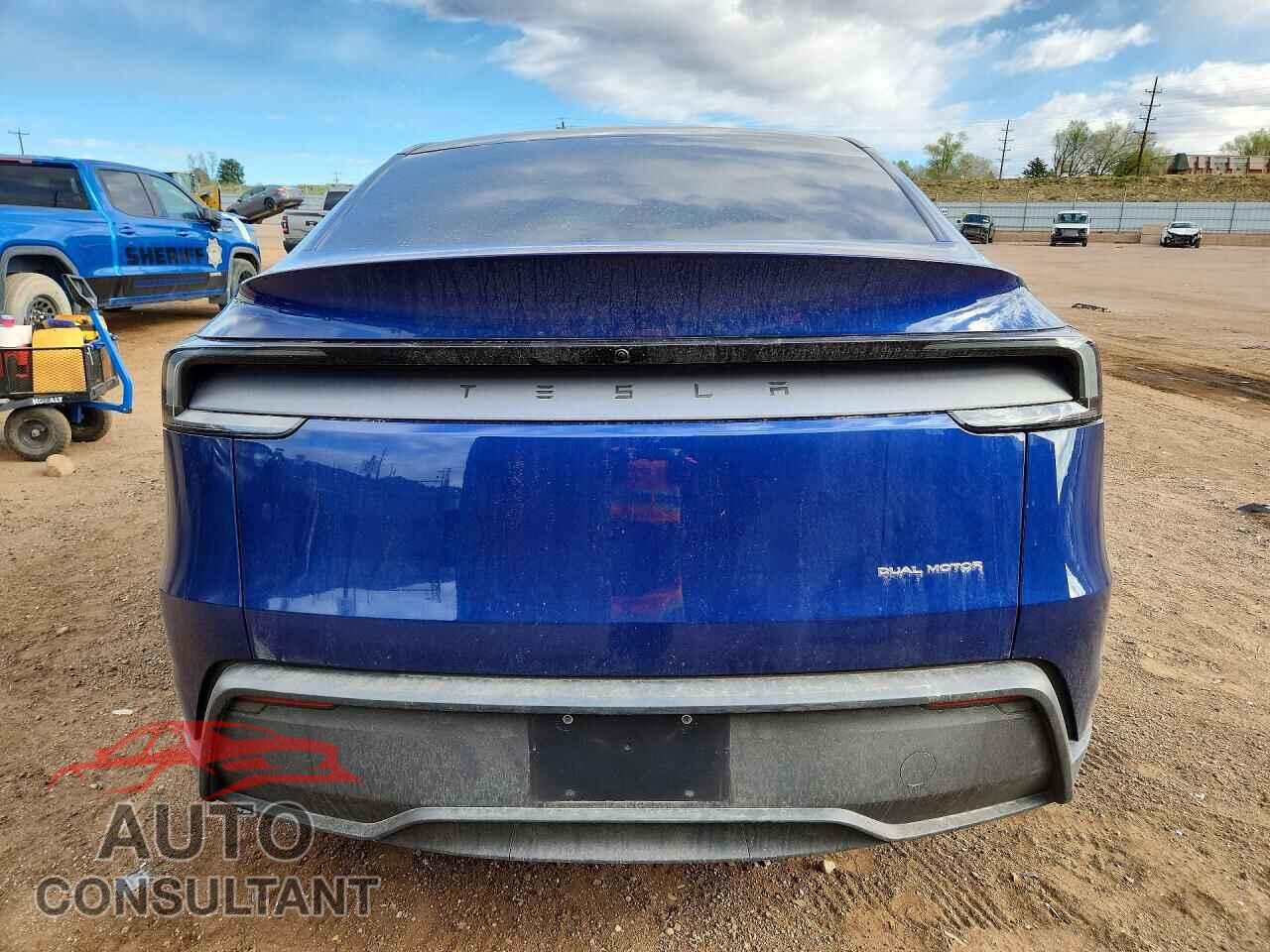 TESLA MODEL Y 2026 - 7SAYGDEE2TF527573