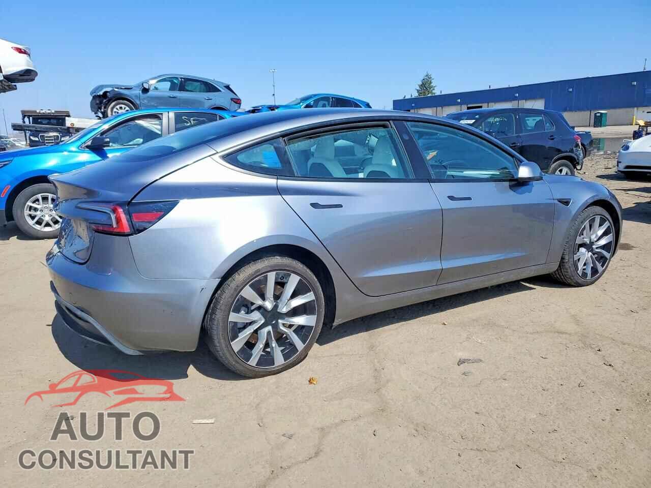 TESLA MODEL 3 2025 - 5YJ3E1EA3SF048585