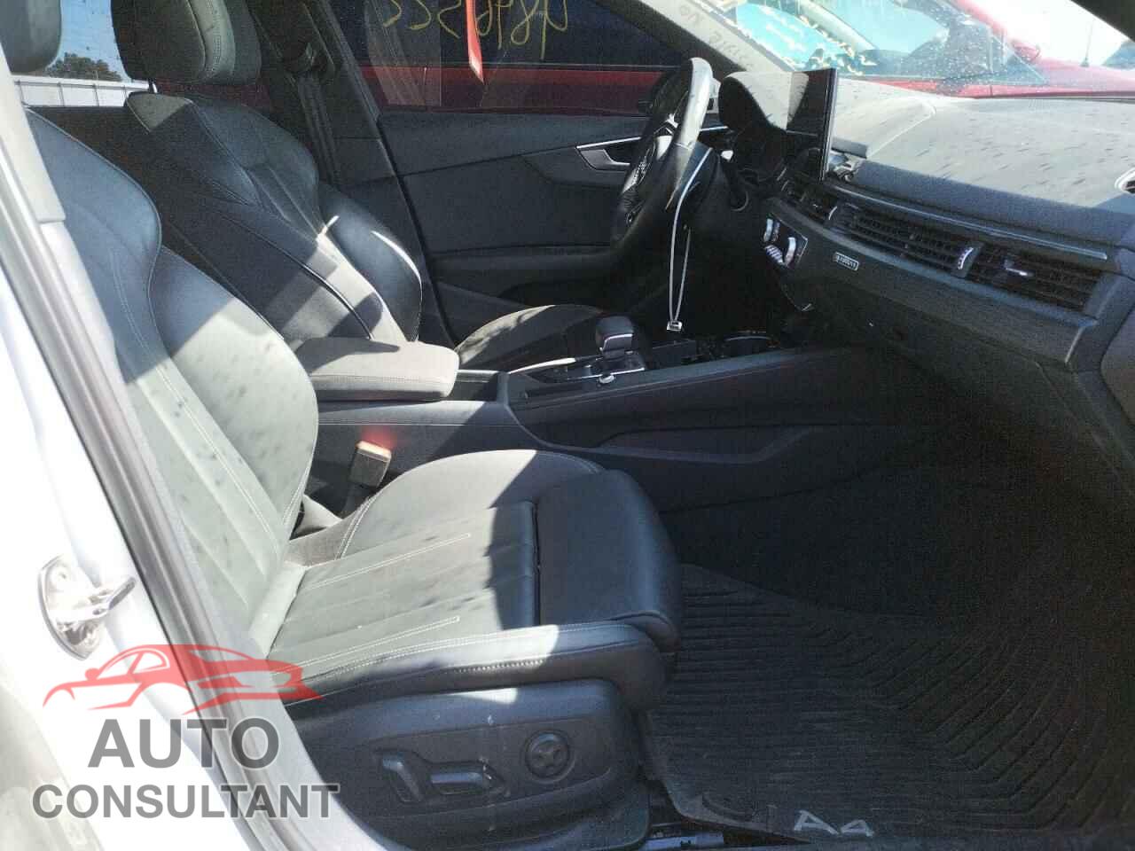 AUDI A4 2020 - WAUDNAF45LN008604