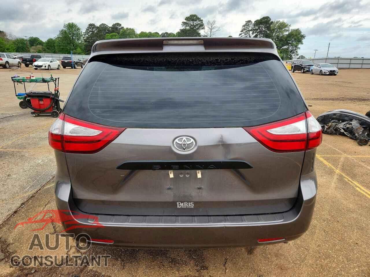 TOYOTA SIENNA 2017 - 5TDZZ3DC8HS790580