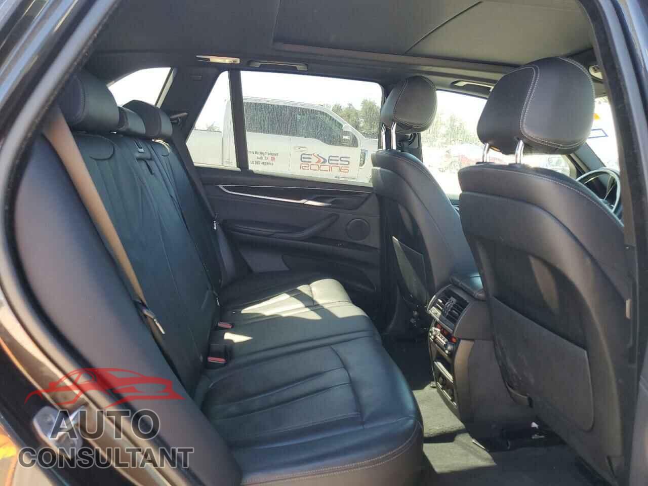 BMW X5 2018 - 5UXKR0C50J0X92012