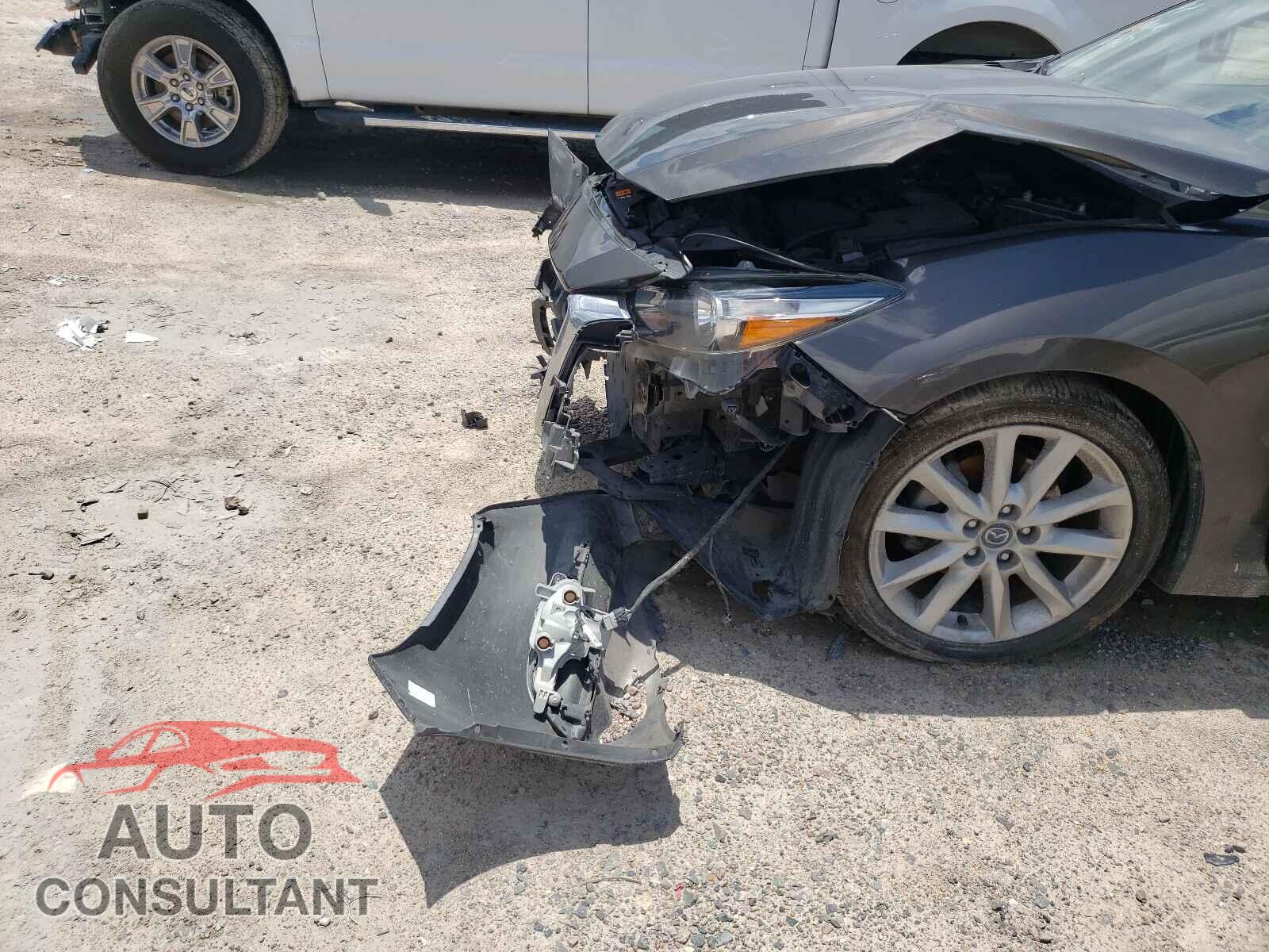 MAZDA 3 2017 - JM1BN1V71H1105657