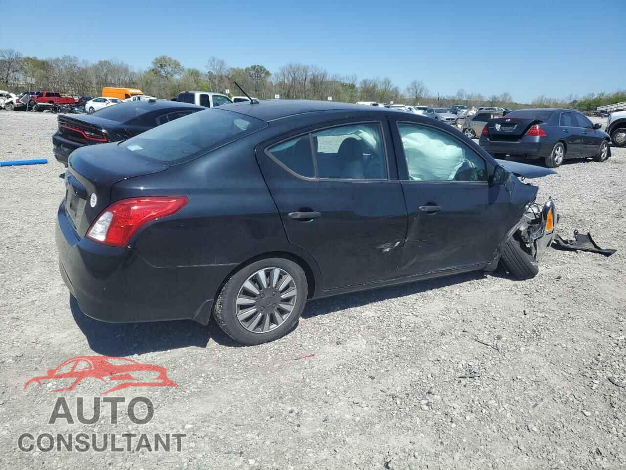 NISSAN VERSA 2017 - 3N1CN7AP9HL864937