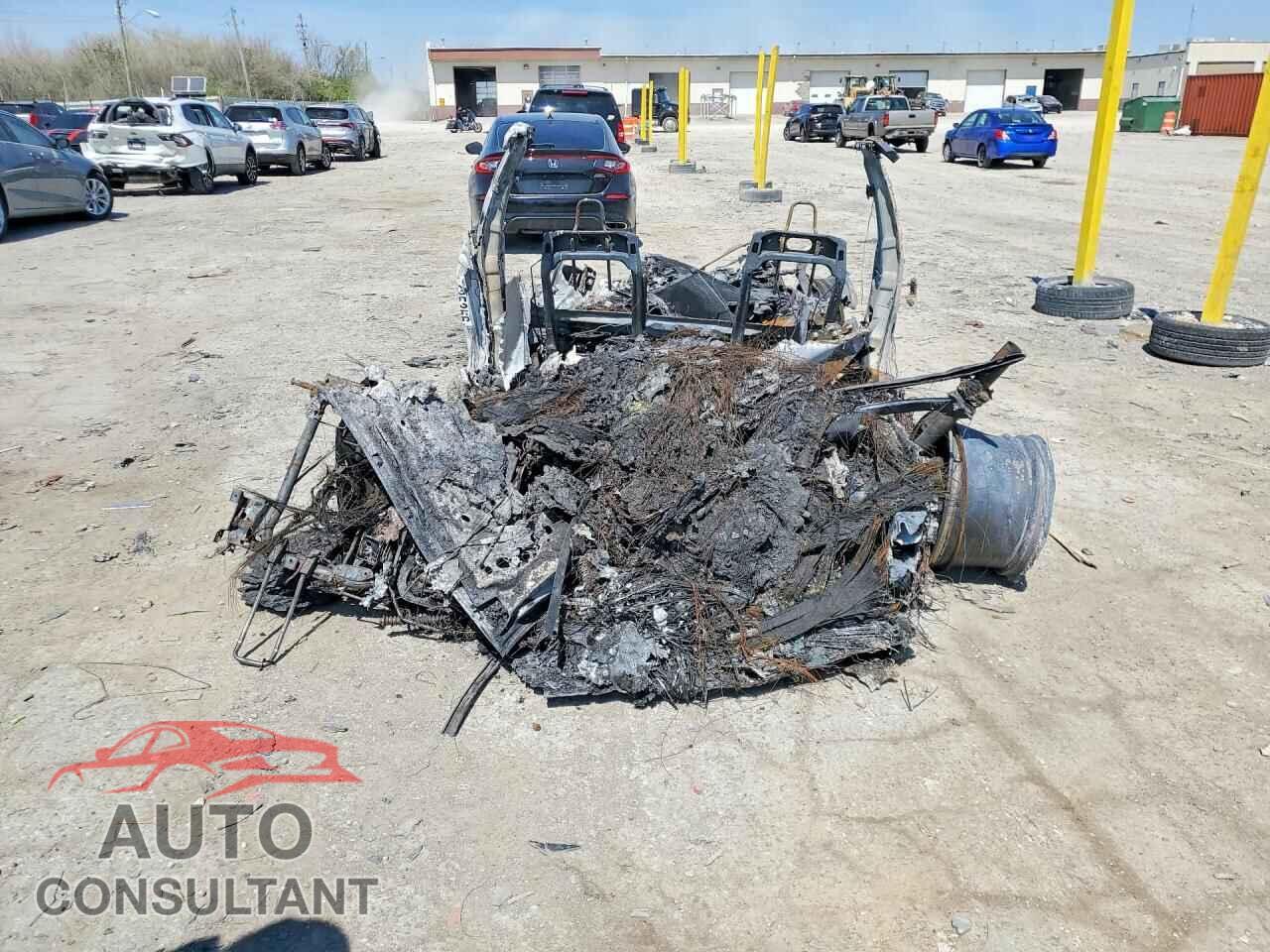 TESLA MODEL S 2023 - 5YJSA1E69PF525045