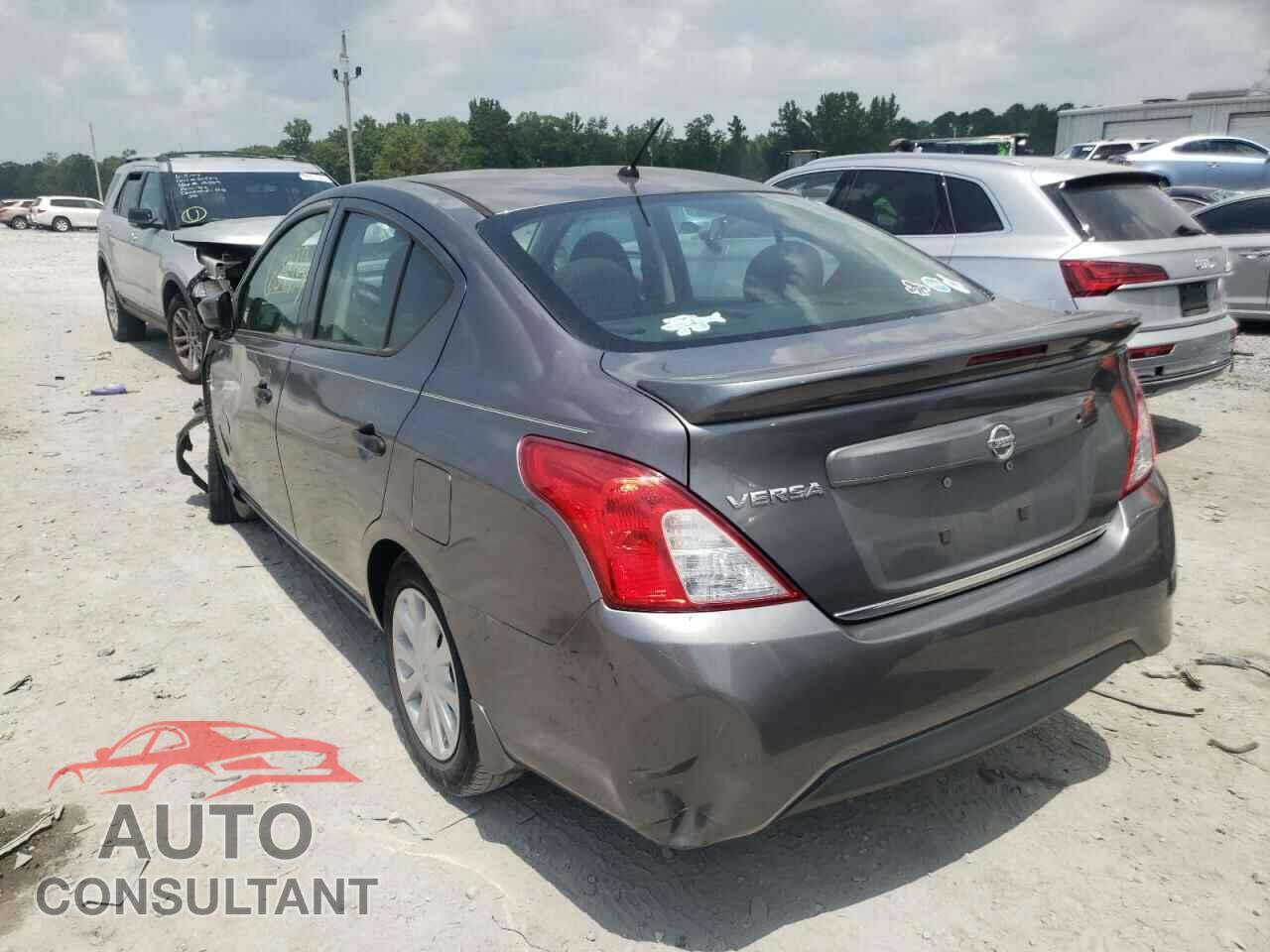 NISSAN VERSA 2017 - 3N1CN7AP4HL848127