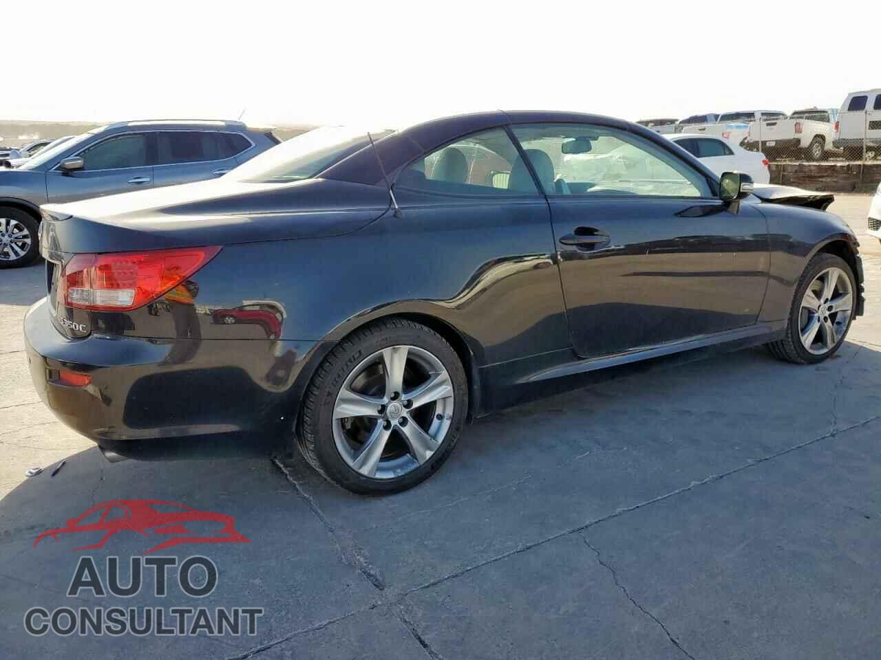 LEXUS IS 2012 - JTHFE2C24C2507432