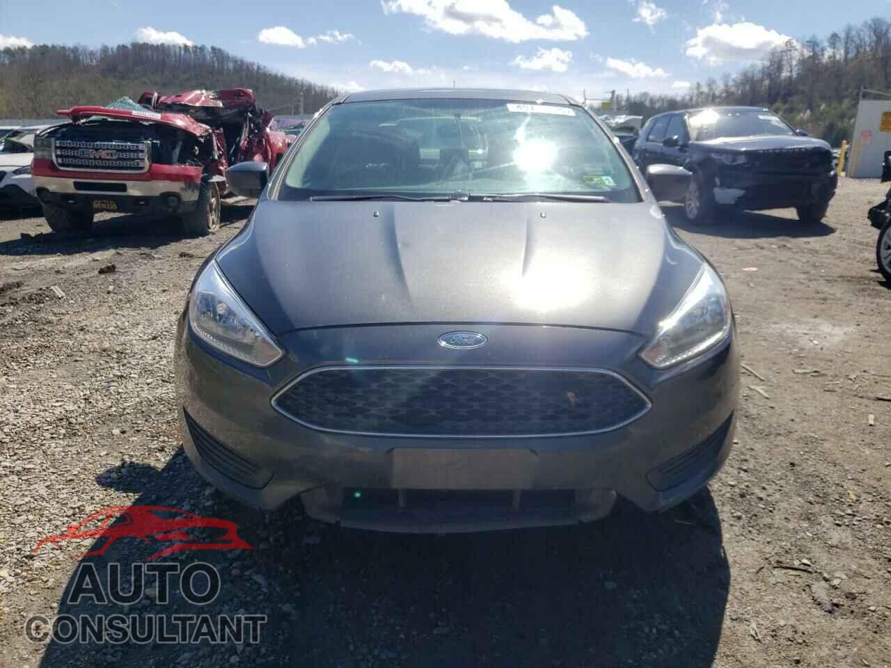FORD FOCUS 2018 - 1FADP3F27JL285969