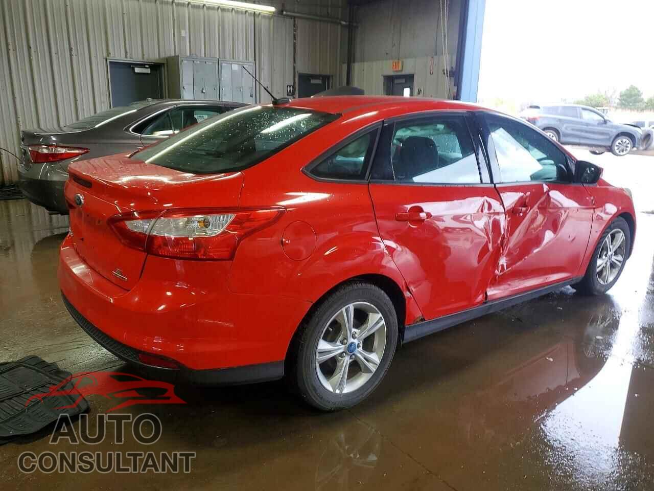 FORD FOCUS 2014 - 1FADP3F2XEL217333