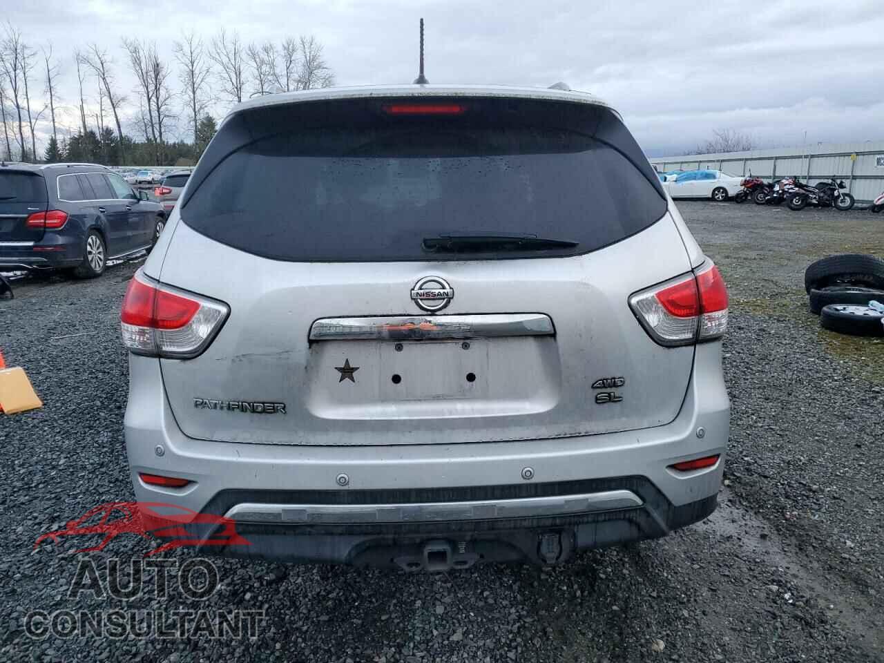 NISSAN PATHFINDER 2013 - 5N1AR2MM4DC672808