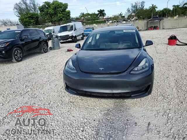 TESLA MODEL 3 2021 - 5YJ3E1EA5MF016451