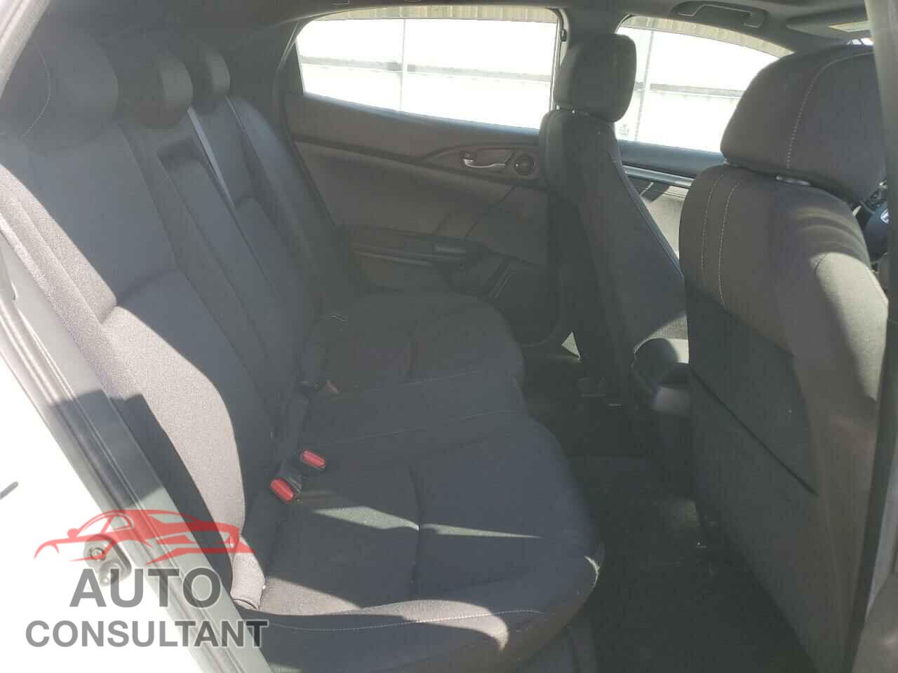 HONDA CIVIC 2018 - SHHFK7H54JU401792