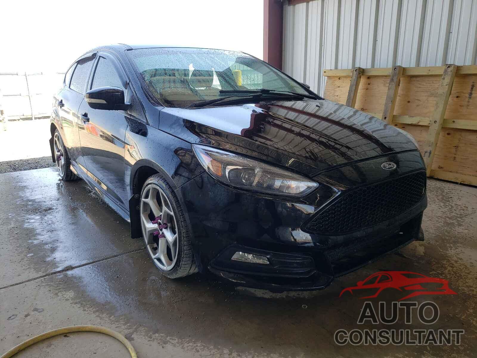 FORD FOCUS 2016 - 1FADP3L95GL256352