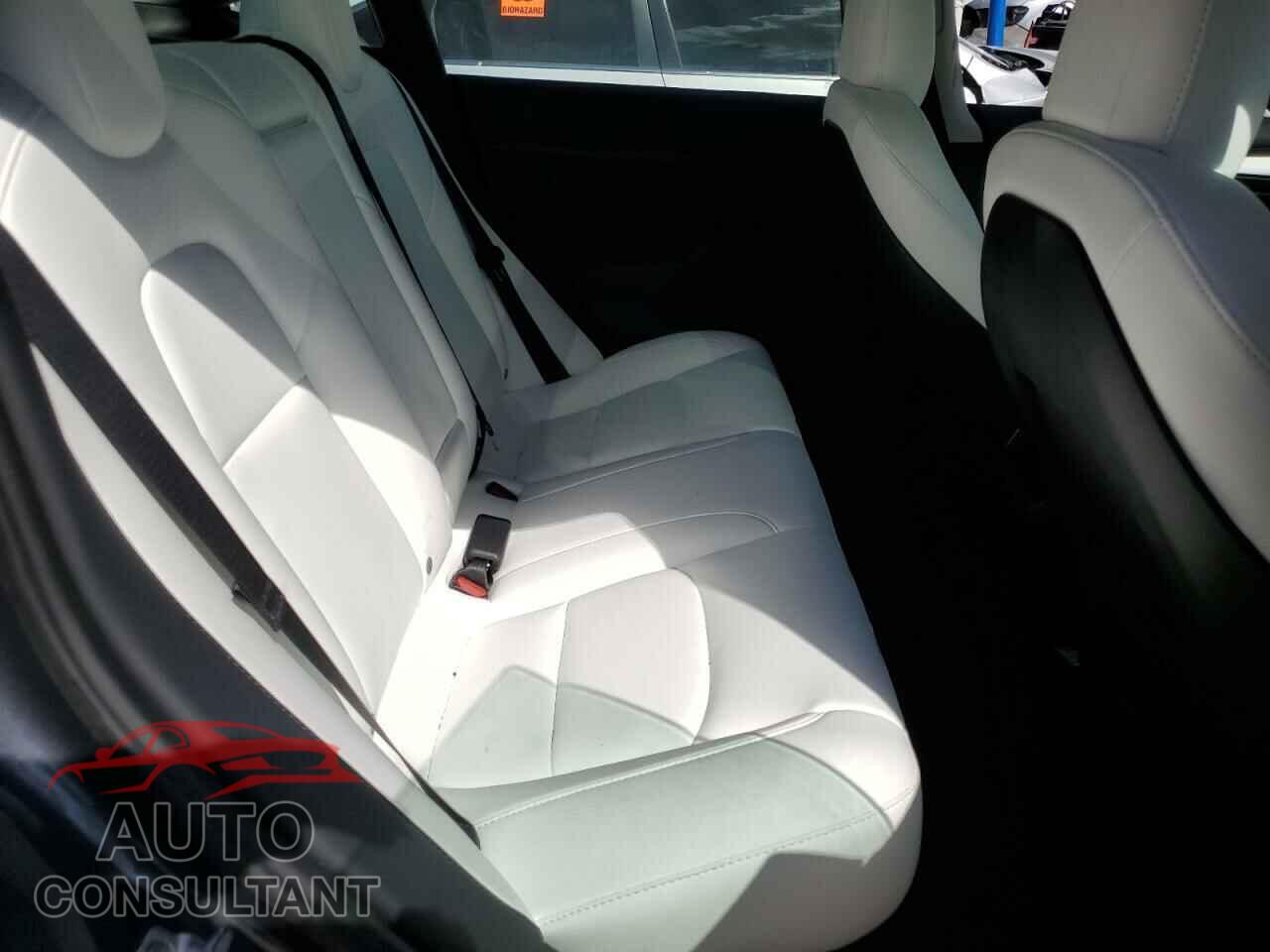 TESLA MODEL 3 2023 - 5YJ3E1EA6PF423330