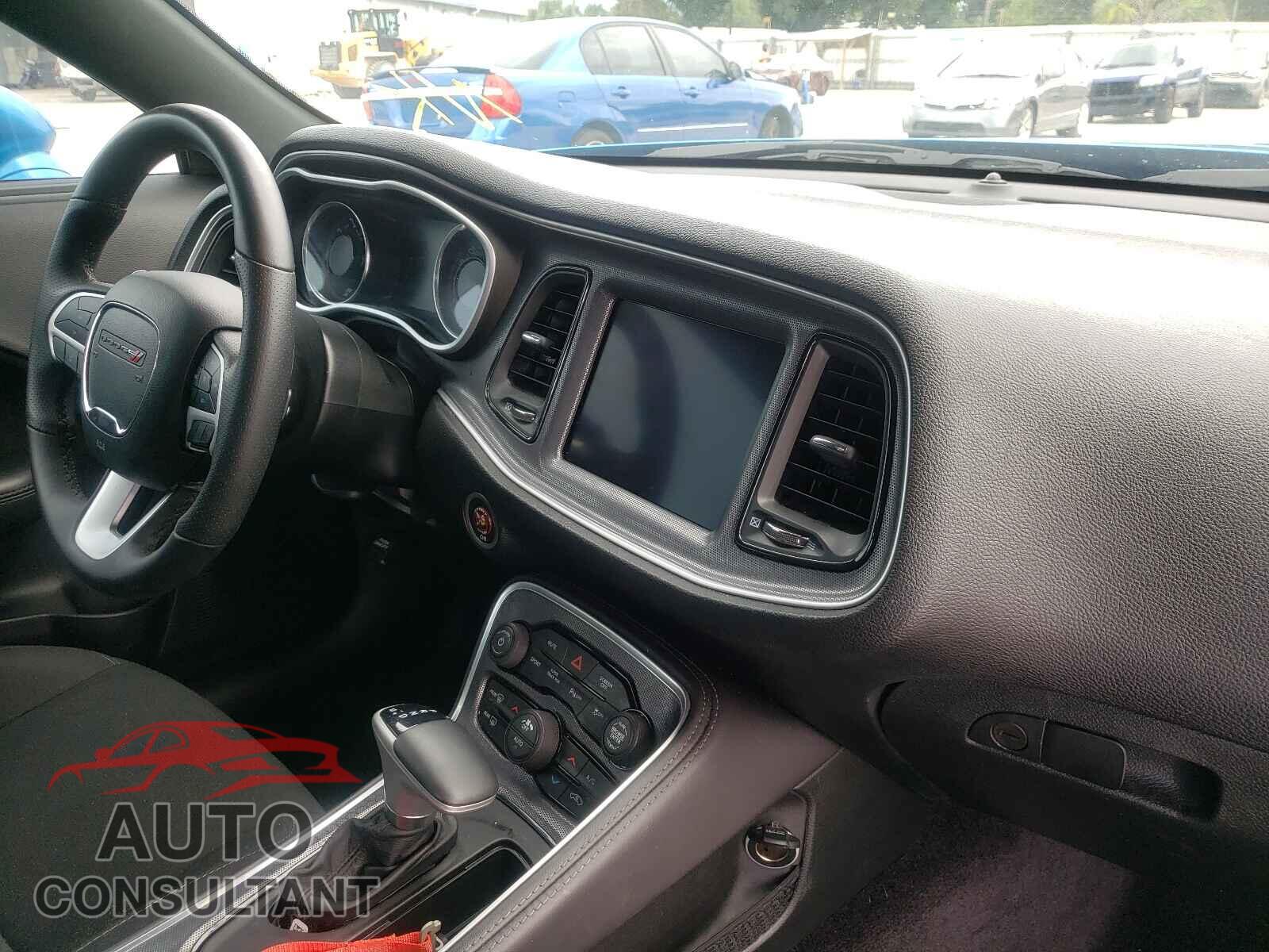 DODGE CHALLENGER 2018 - 2C3CDZFJ8JH304863