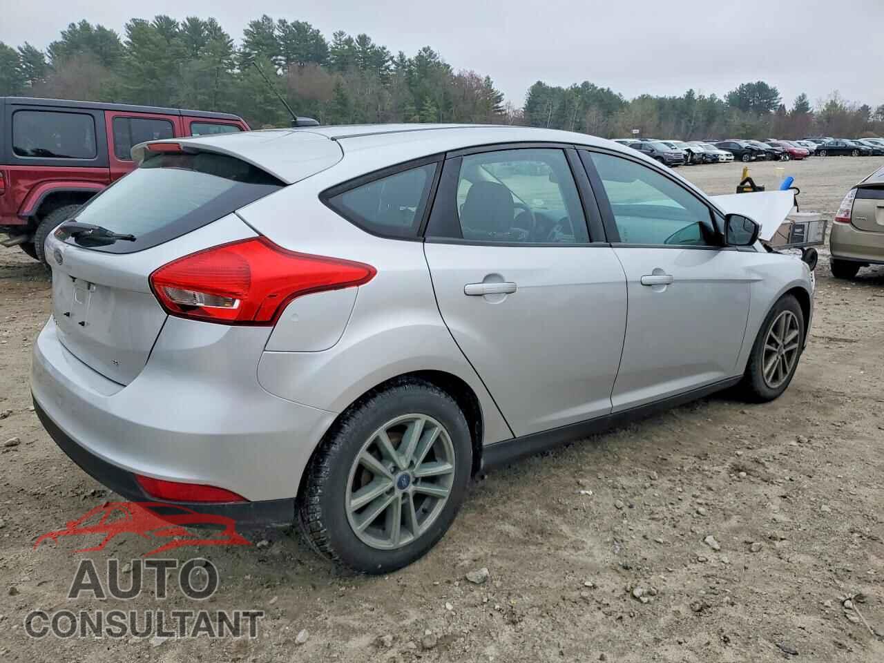 FORD FOCUS 2017 - 1FADP3K26HL215749