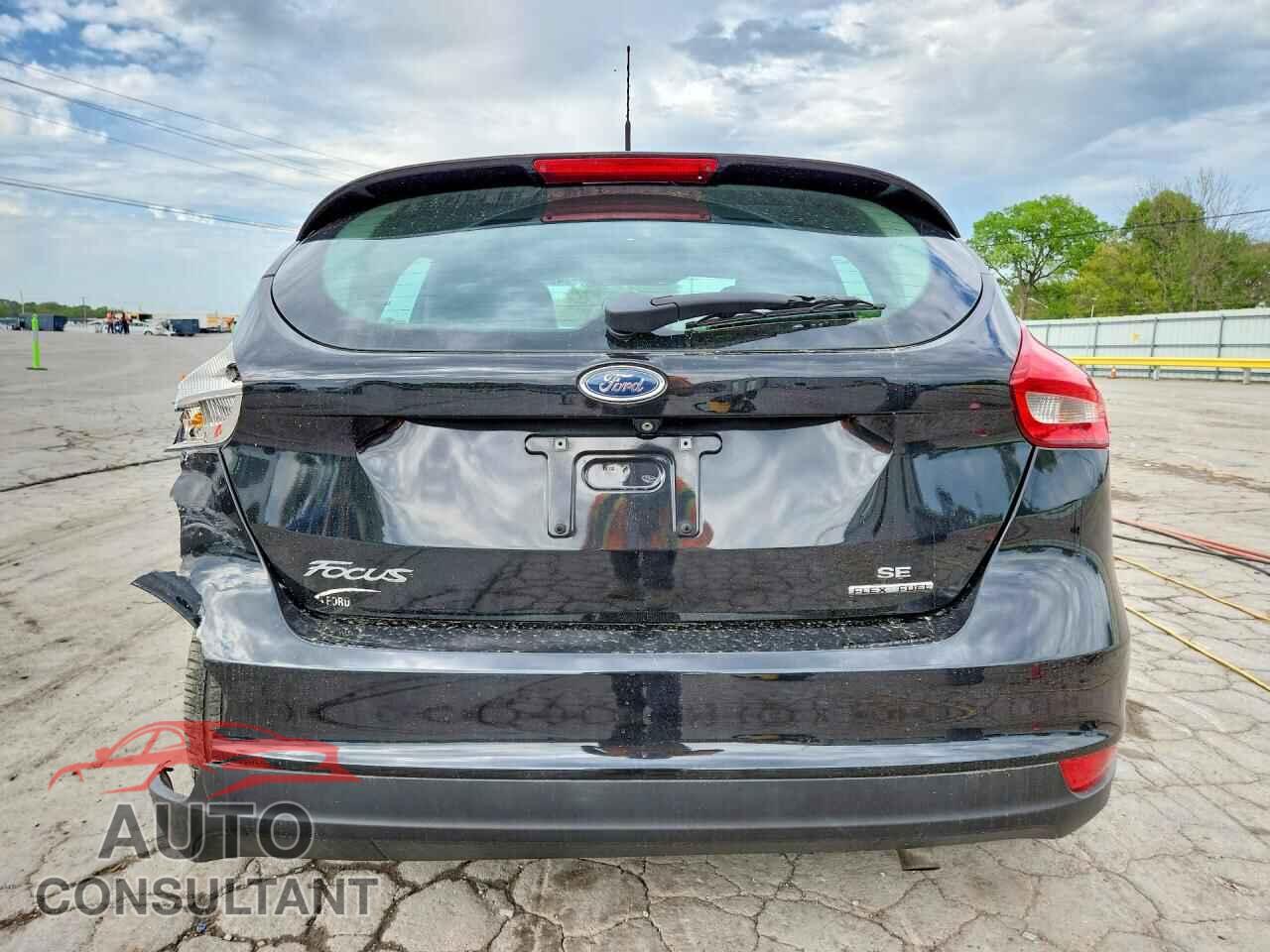 FORD FOCUS 2015 - 1FADP3K2XFL200670