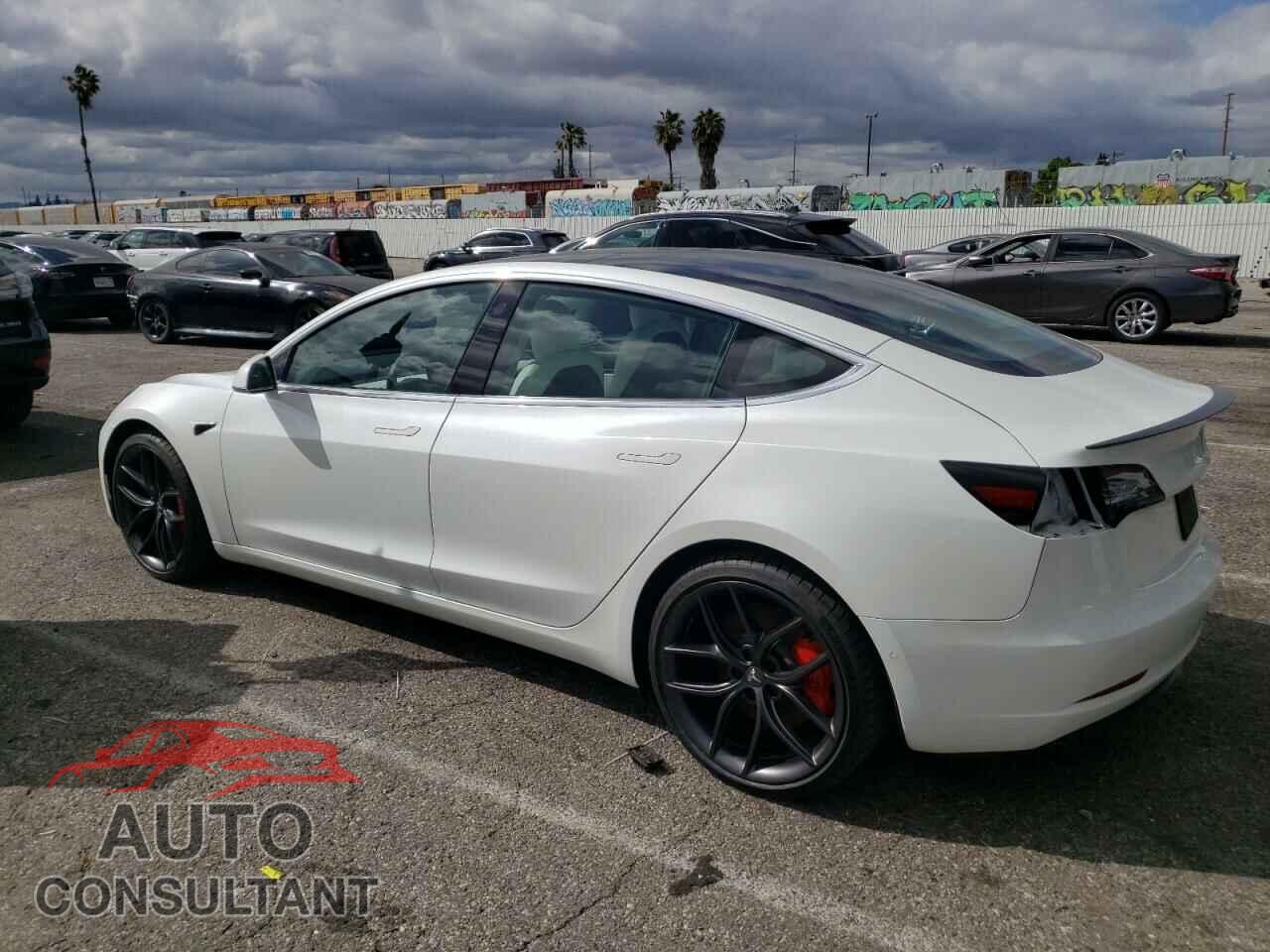 TESLA MODEL 3 2019 - 5YJ3E1EB3KF514413