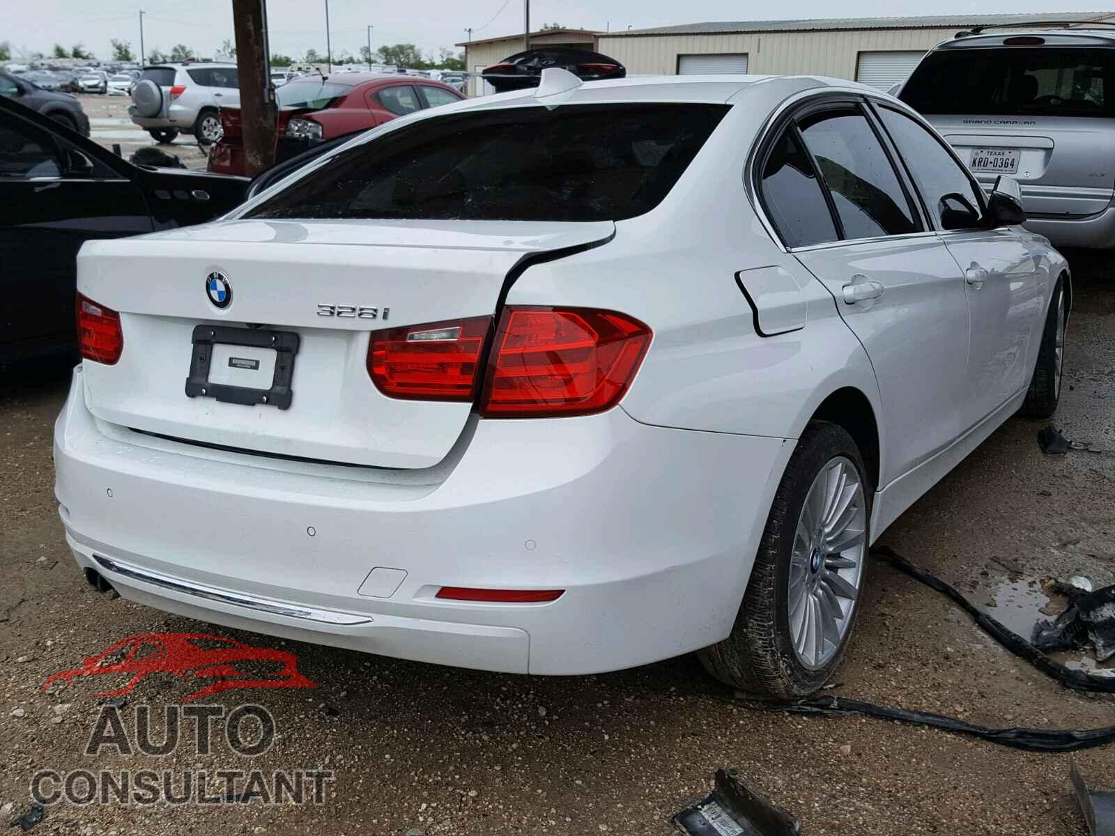 BMW 3 SERIES 2015 - WBA3A5C54FF608329