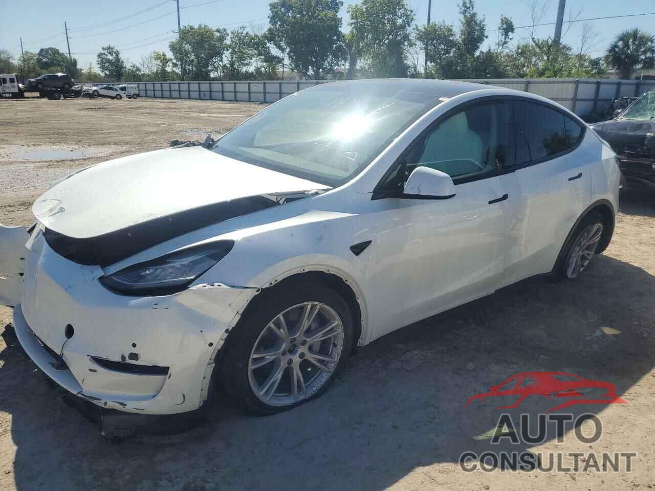 TESLA MODEL Y 2021 - 5YJYGAEE9MF134568