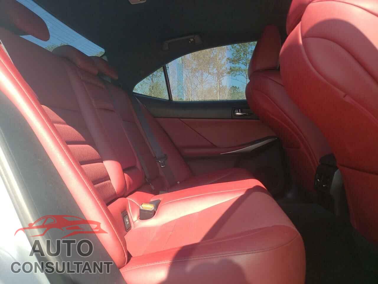 LEXUS IS 2015 - JTHBE1D21F5016083
