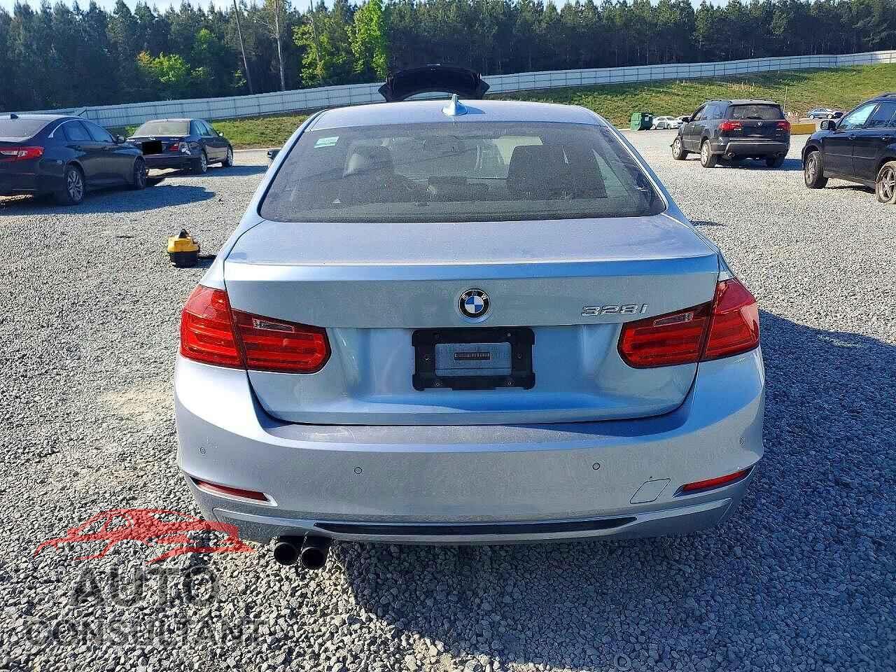 BMW 3 SERIES 2013 - WBA3C1G55DNR48895