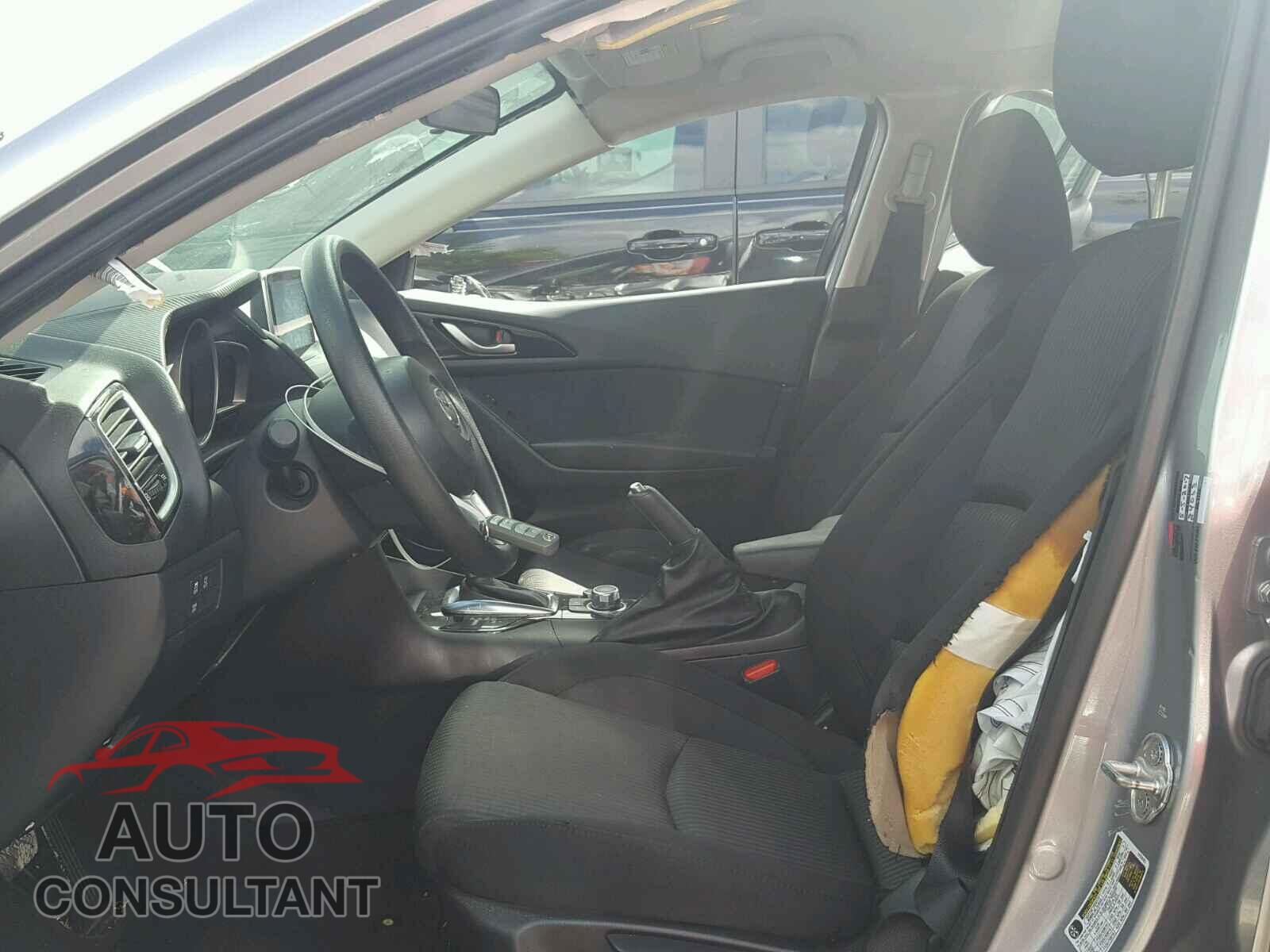 MAZDA 3 2016 - JM1BM1U7XG1333028