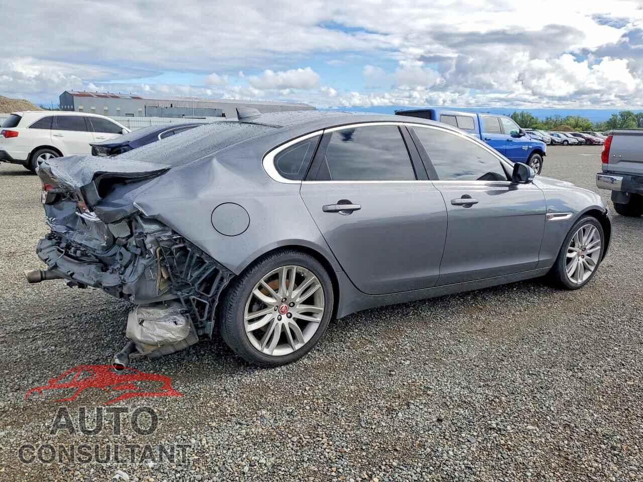 JAGUAR XF 2016 - SAJBE4BV2GCY08984