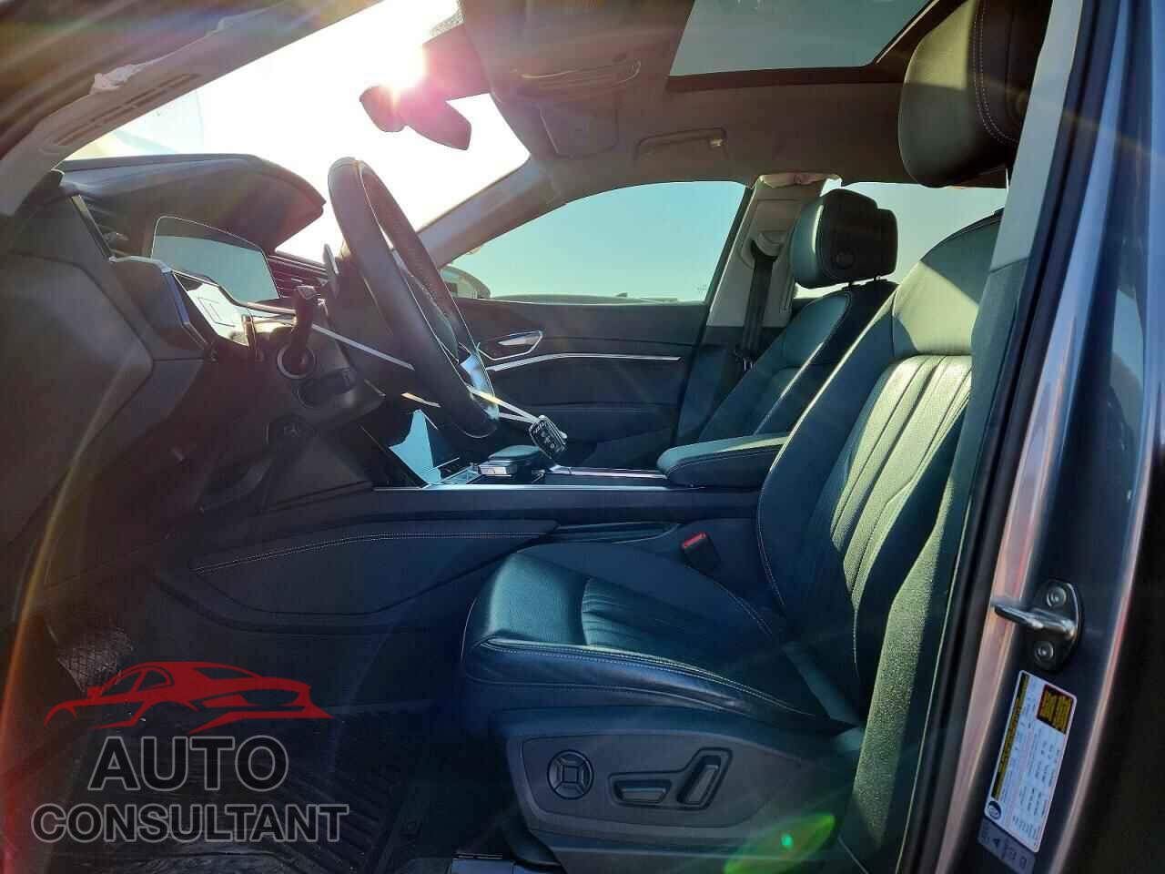 AUDI E-TRON 2021 - WA1LAAGEXMB010704