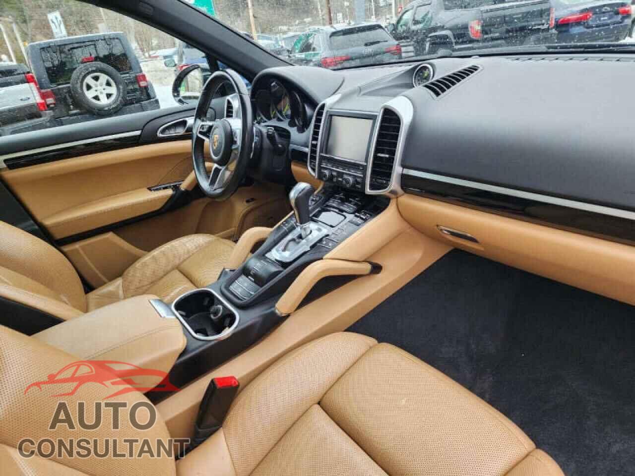 PORSCHE CAYENNE 2016 - WP1AE2A23GLA63912