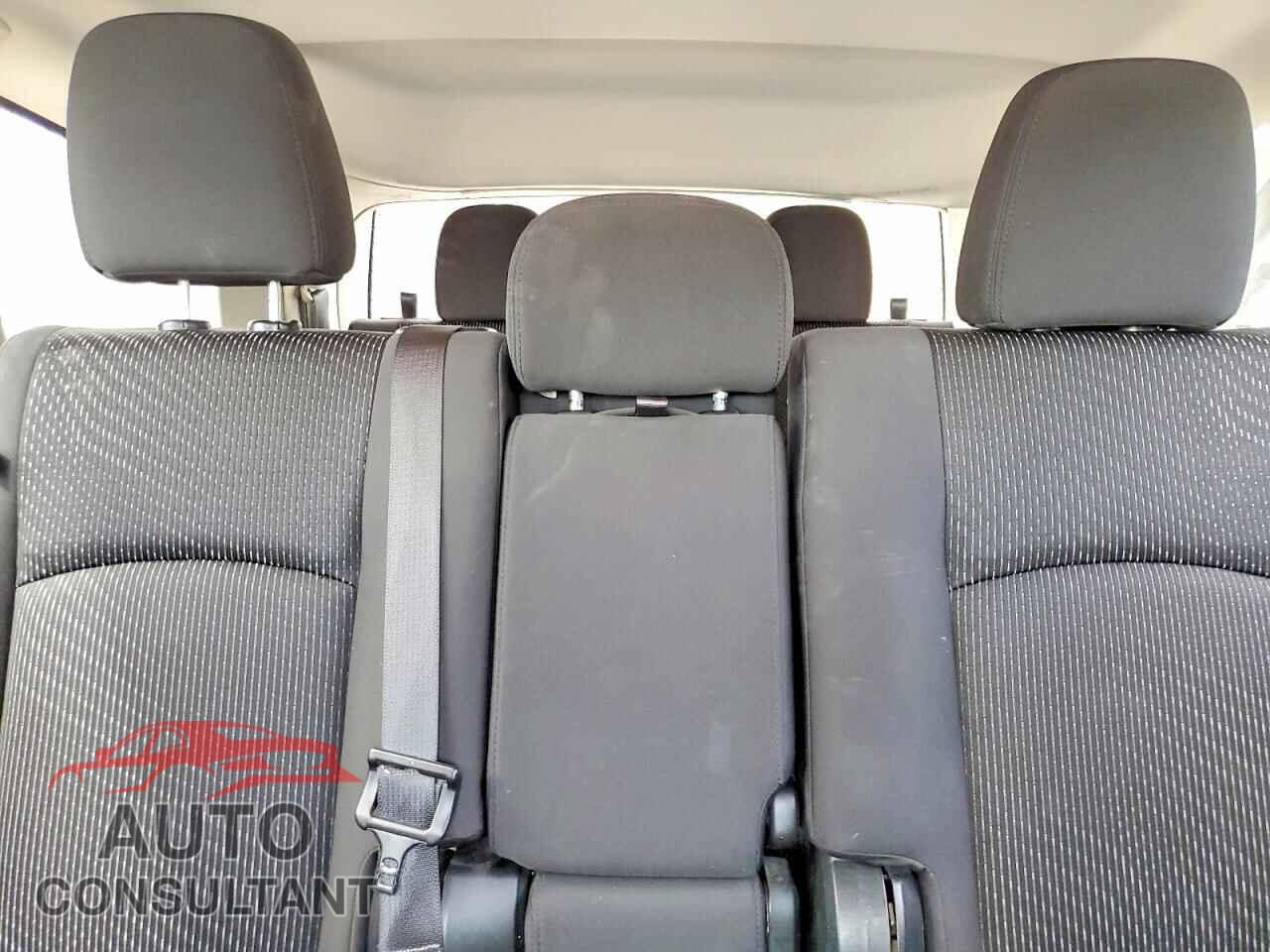 DODGE JOURNEY 2018 - 3C4PDCAB3JT218619