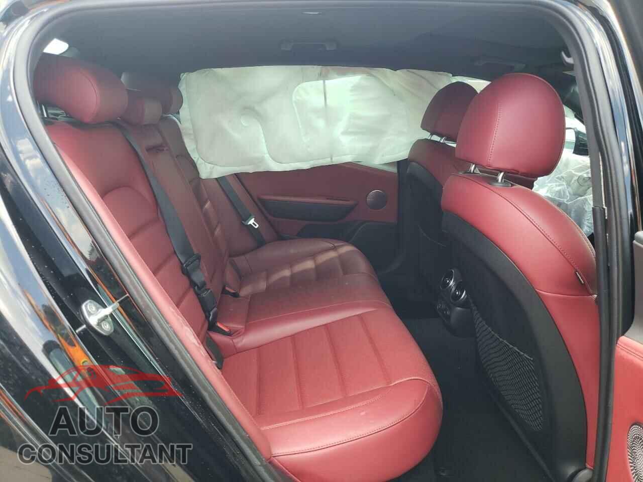 KIA STINGER 2018 - KNAE55LCXJ6016776