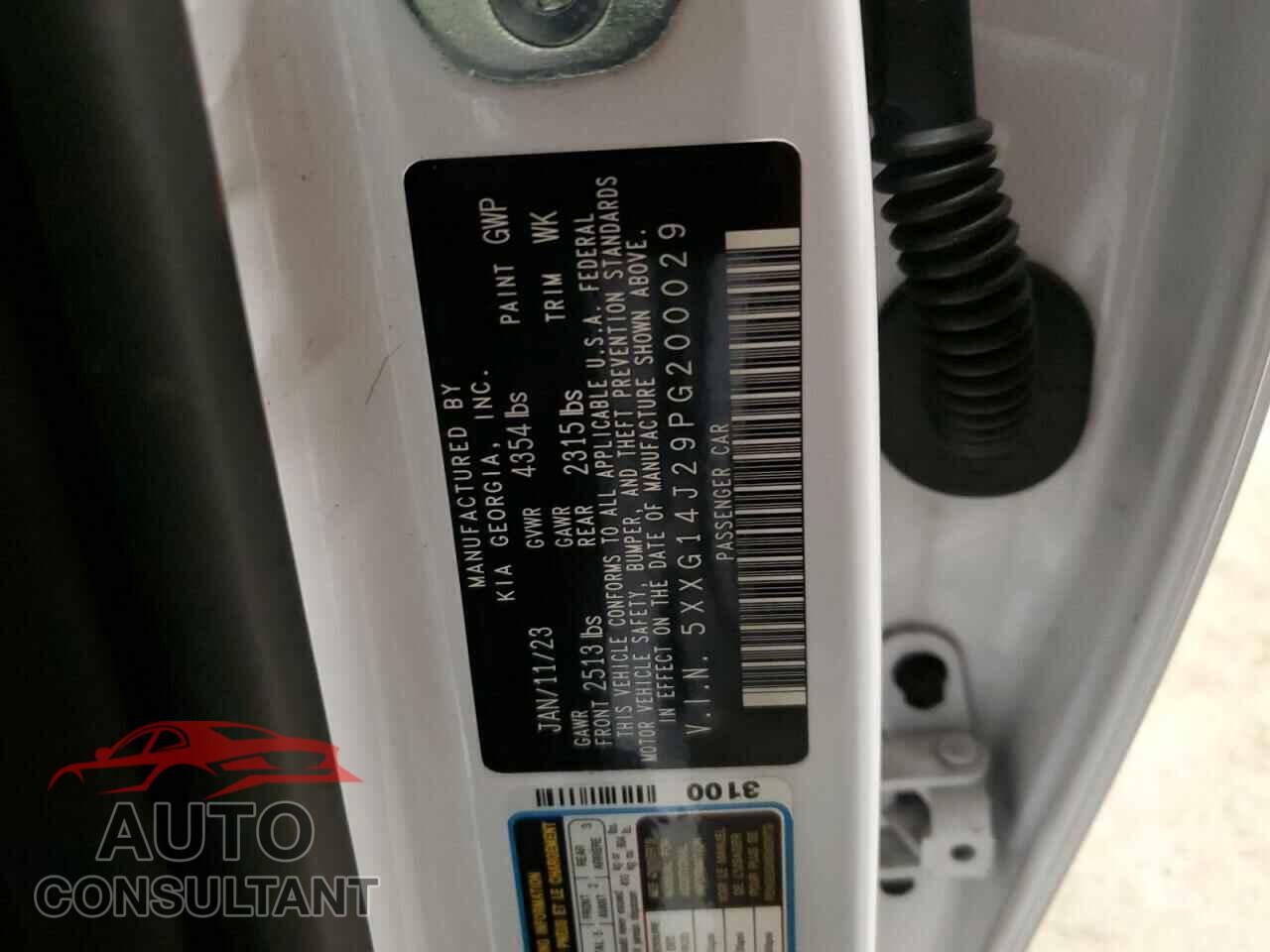 KIA K5 2023 - 5XXG14J29PG200029