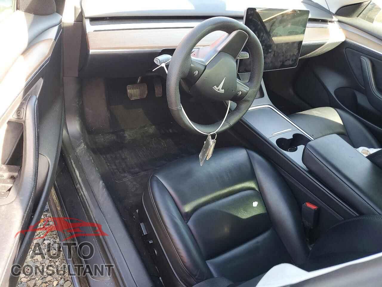 TESLA MODEL 3 2023 - 5YJ3E1EAXPF449073