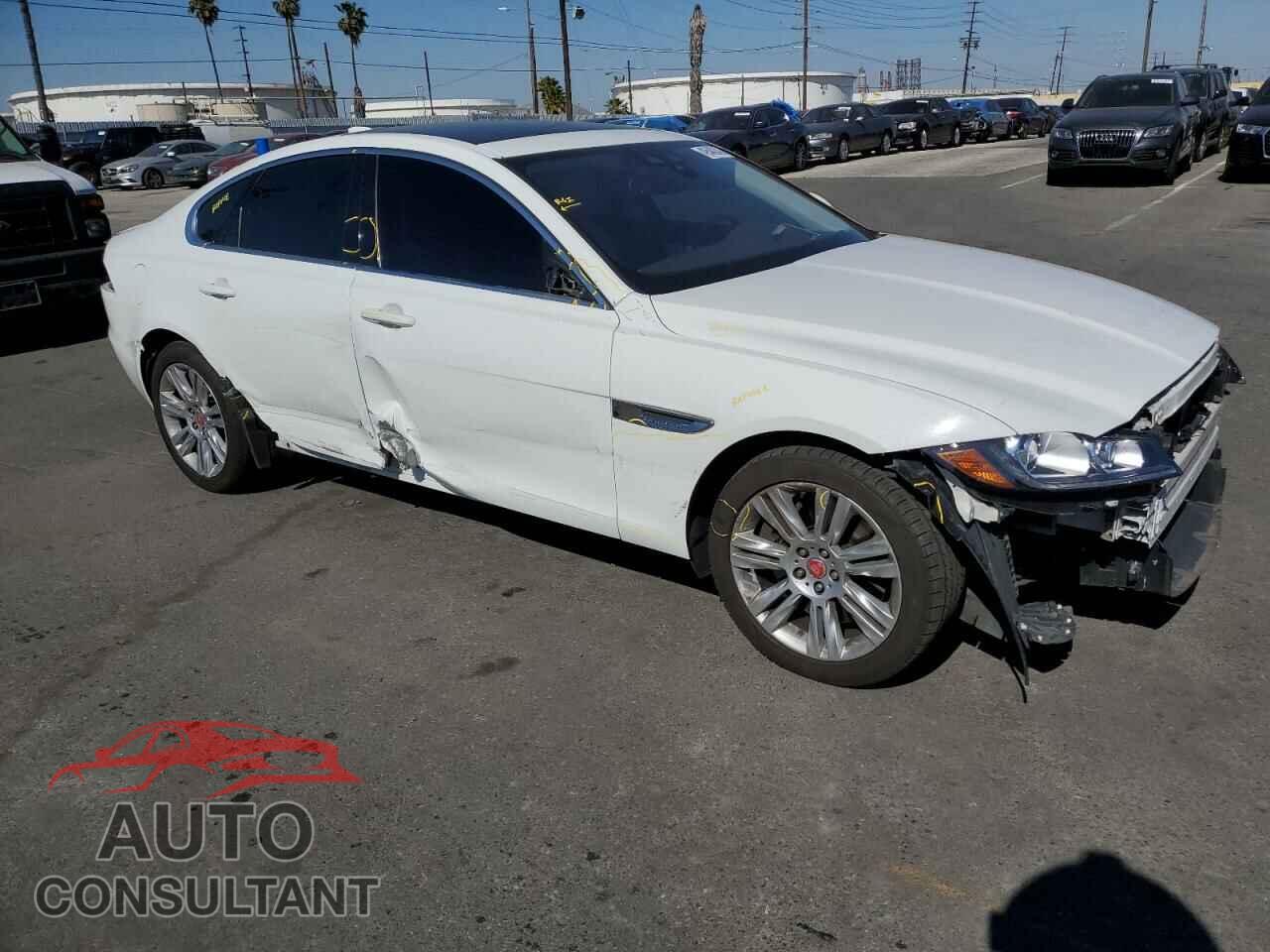 JAGUAR XF 2017 - SAJBD4BV3HCY39164